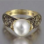 Women-antique-gold-ring